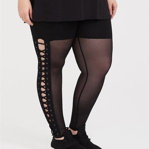 NWT Black Lattice Mesh Legging